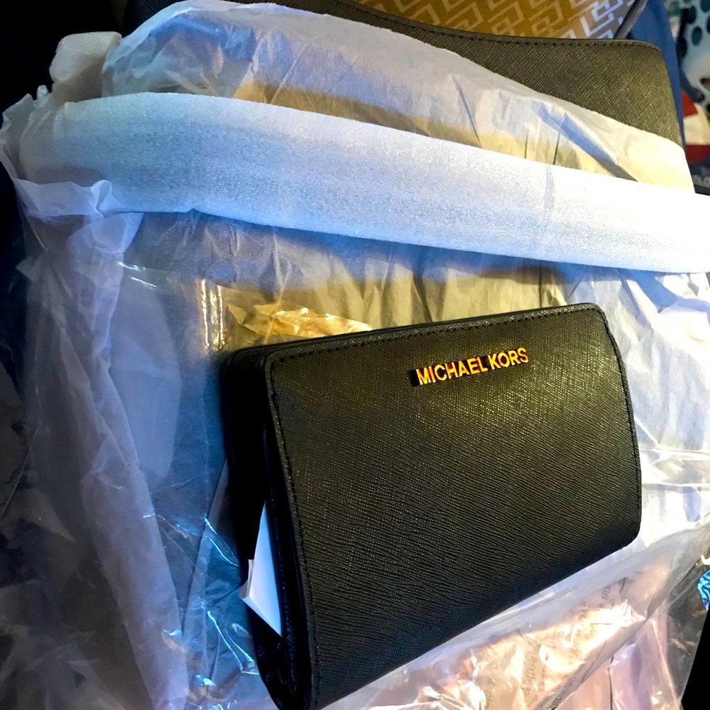 Michael Kors purse & wallet
